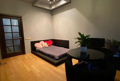 Casă cu 7 camere cu Teren 428 Mp în Central - 19