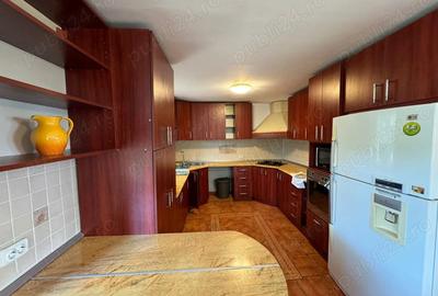 Casa Sacele, pozi?ionata intr-o zona linistita - 1