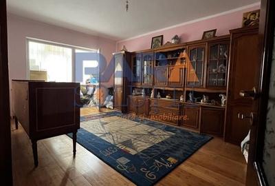 3 camere, 76 mp, două balcoane, zona Favorit - 4