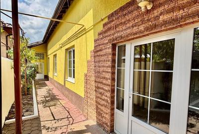 Casă cu 5 camere cu Teren 300 Mp în Calea Dumbrăvii - 1