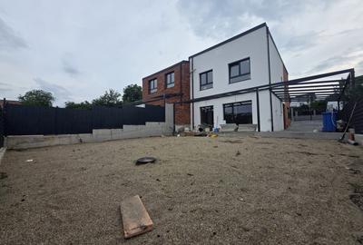 Duplex cu 6 camere cu Canalizare în Dezmir - 16
