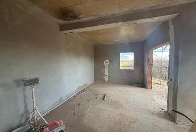 Apartament cu 2 camere decomandat în Bucovăț (Remetea Mare) - 15