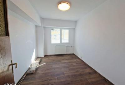 Apartament cu 3 camere decomandat în Vitan - 9
