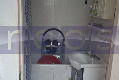 Apartament cu 2 camere decomandat în Teiul Doamnei - 4