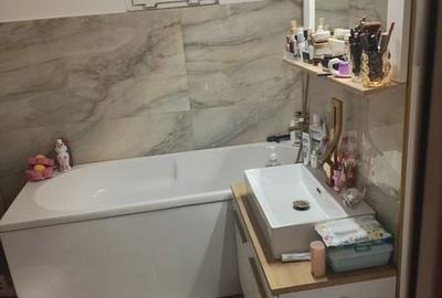 Apartament cu 4 camere decomandat în Central - 3