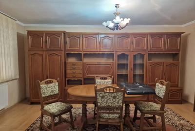 Apartament cu 4 camere decomandat în Traian - 11