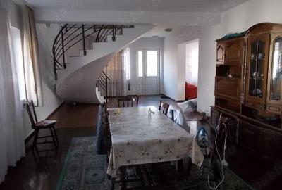 Teren de 3500 mp, în Mehala - 7