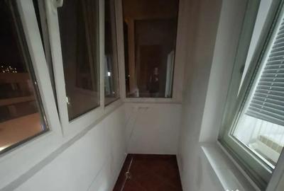 Apartament cu 3 camere decomandat în Lacul Tei - 8