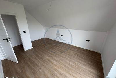 Apartament cu 3 camere în Independenței - 4