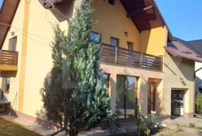 Casă cu 4 camere cu Teren 450 Mp în Central