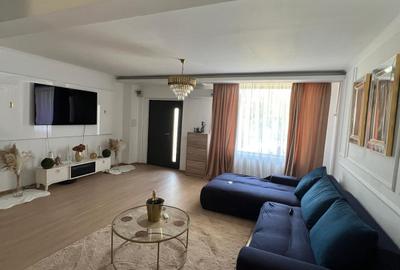 Casă individuală cu 4 camere cu Teren 220 Mp în Central