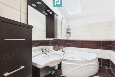 Casă individuală cu 4 camere cu Canalizare în Aradul Nou - 15