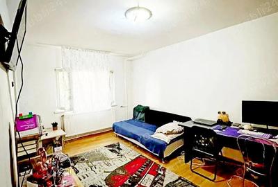 Garsonieră semidecomandată în Girocului