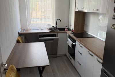 Apartament cu 3 camere decomandat în Central - 3