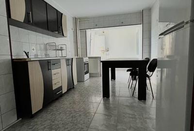 Apartament cu 3 camere în Central - 2