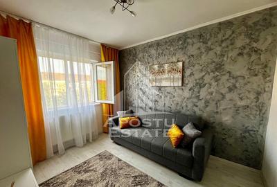 Garsoniera recent renovata in bloc de apartamente,zona Li... - 2
