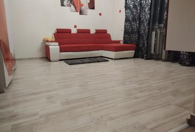 Apartament cu 2 camere decomandat în Florești - 1