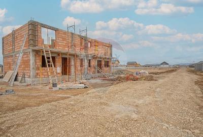 Casă cu 4 camere cu Teren 300 Mp în Tărlungeni - 7