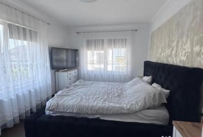 Casă cu 7 camere cu Teren 250 Mp în Rădăuți