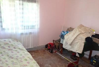 Vand apartament de 3 camere decomandat Deva, etaj 2, Micro 15, mobilat - 3