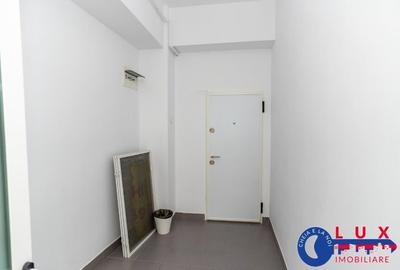 Spațiu comercial, de 74 mp, în Central - 6