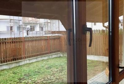 Apartament 2 camere cu gradina proprie Sanpetru - 1