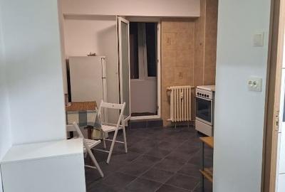 Garsonieră decomandată, mobilată în P-ța Muncii - 2