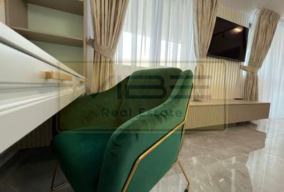 Apartament cu 3 camere semidecomandat, mobilat în Central - 1