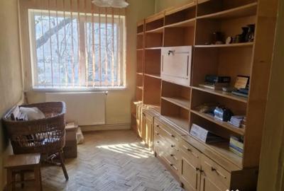 Apartament cu 3 camere decomandat în Obor - 5