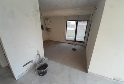 Apartament cu 3 camere semidecomandat în Florești - 8