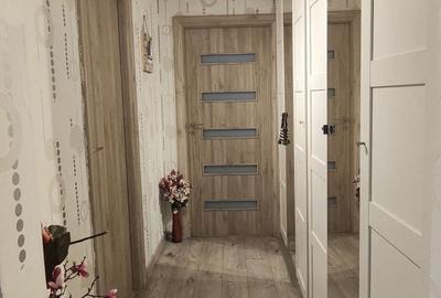 Apartament cu 3 camere decomandat, mobilat în Titan - 6