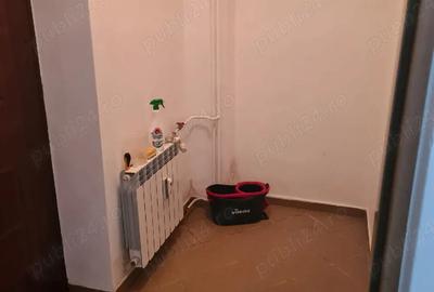 Spațiu comercial, de 80 mp, în Central - 6