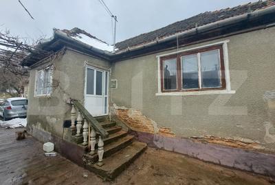 Casă individuală cu 2 camere cu Teren 1400 Mp în Codlea - 1