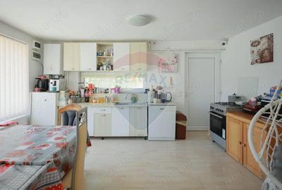 Casă cu 5 camere cu Teren 300 Mp în Sânmartin - 8