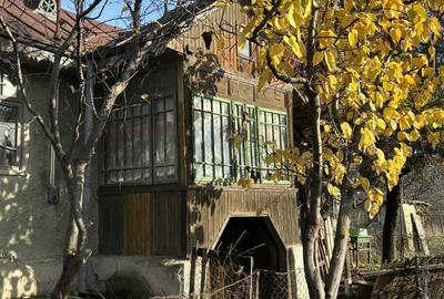 Casă cu 3 camere decomandat în Fințești - 10