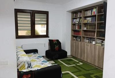 Apartament cu 3 camere decomandat în Circumvalațiunii - 2