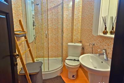 Casă cu 6 camere cu Teren 1520 Mp în Goranu - 2