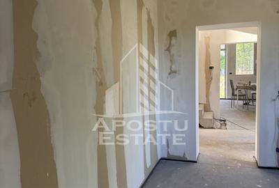 Casă cu 4 camere cu Teren 2878 Mp în Suștra - 5