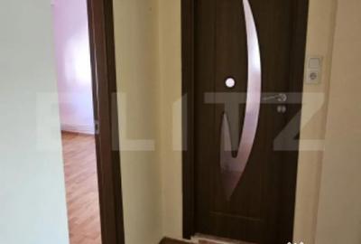 Apartament cu 2 camere decomandat în Carpați 2 - 4