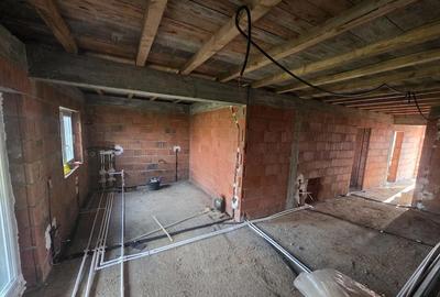 Casă cu 3 camere cu Teren 276 Mp în Parța - 7