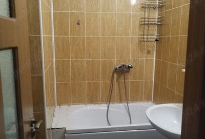 Inchiriez apartament 1 camera Inchiriez apartament 1 camera - 3