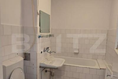 Apartament de vanzare, cu 3 camere, 76 mp, zona Micro 17 - 4