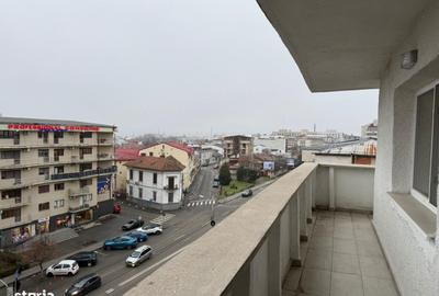 Apartament cu 4 camere decomandat în Central - 2