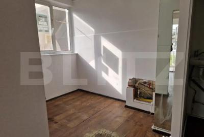 Spațiu comercial, de 55 mp, în Rogerius - 7
