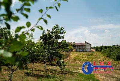 Casă cu 5 camere în Malcoci