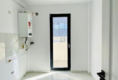 Apartament cu 6 camere decomandat în Hlincea - 1