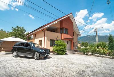 Casă cu 4 camere cu Teren 1500 Mp în Vulcan - 13