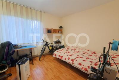 Apartament decomandat de vanzare 3 camere balcon parcare si curte - 9