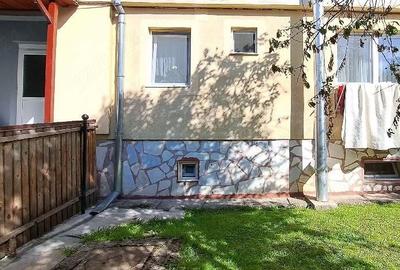 Apartament cu 3 camere decomandat în Central - 1