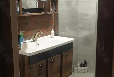 Casă cu 3 camere cu Teren 566 Mp în Petros - 2